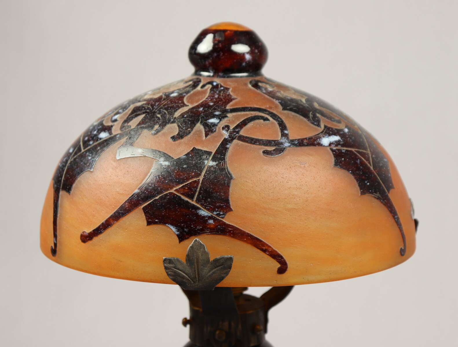 Lampe aux kalanchoë par Le Verre Français