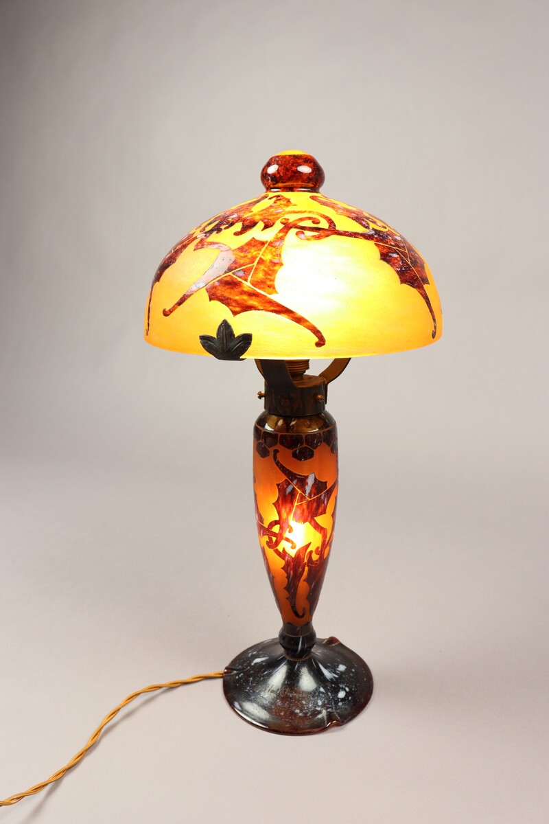 Lampe aux kalanchoë par Le Verre Français